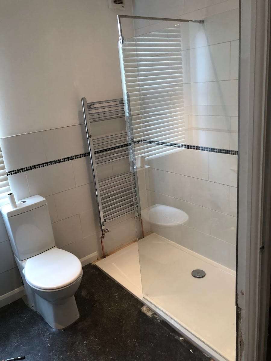 Walk in shower, Hedges & Sons