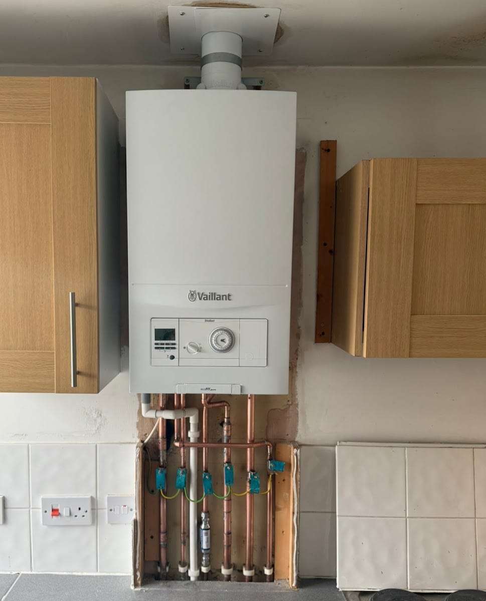 Vaillant boiler install, Hedges & Sons