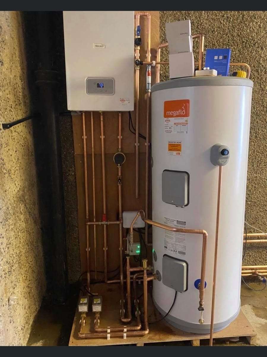 Megaflo cylinder system, Hedges & Sons